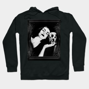 VAMPIRA 6 Hoodie